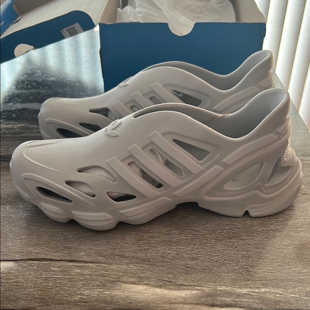 Adidas Adifom Supernova Running Shoe Light Grey Men 9 Women 10